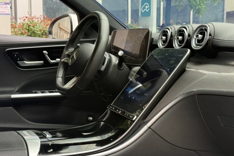 Used Mercedes-Benz C-Class 2024 Restyled C 260 L Sport Edition Interior 5