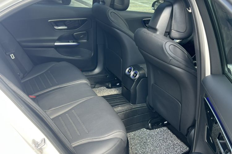 Used Mercedes-Benz C-Class 2024 Restyled C-Class 260 L Sport Edition Interior 6