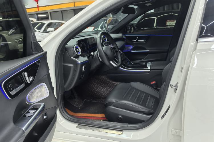 Used Mercedes-Benz C-Class 2024 C 200 L Sport Edition Interior 7