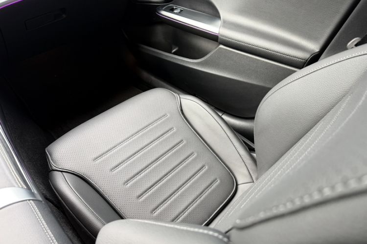 Used Mercedes-Benz C-Class 2024 Restyled C 260 L Sport Edition Interior 7