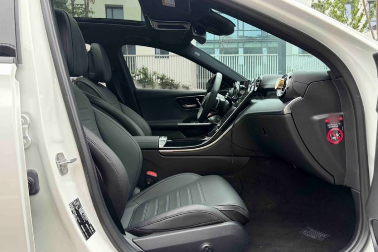 Used Mercedes-Benz C-Class 2024 Facelift C 260 L Night Edition Sport Version Interior 7