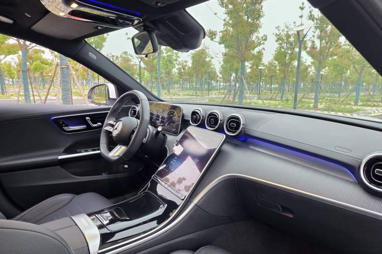 Used Mercedes-Benz C-Class 2024 C 200 L Sport Edition Interior 7