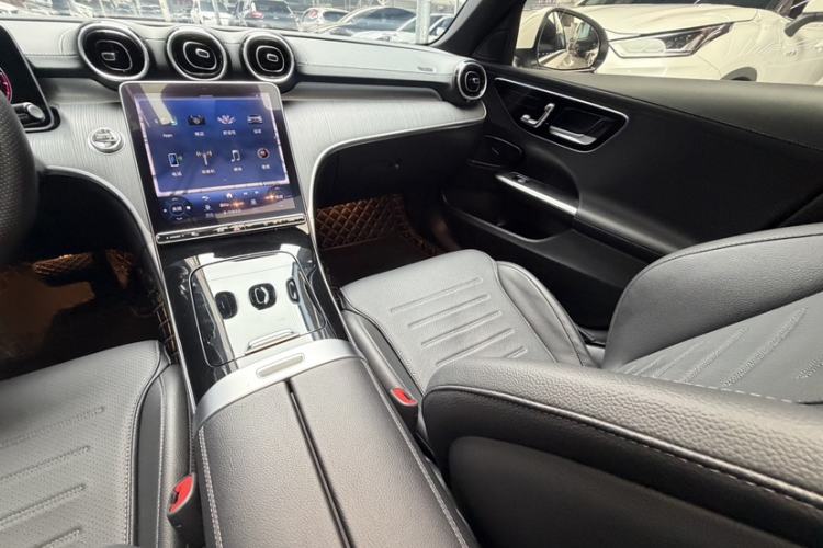 Used Mercedes-Benz C-Class 2024 Restyled C 200 L Sport Edition Interior 7
