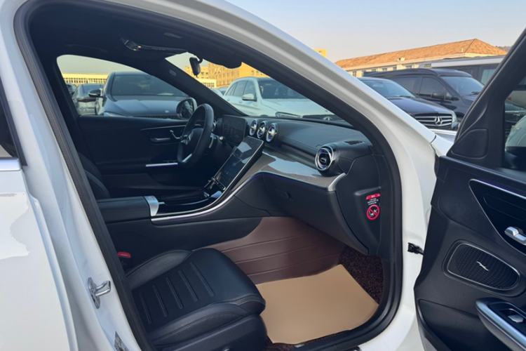 Used Mercedes-Benz C-Class 2024 Restyled C-Class 260 L Sport Edition Interior 7