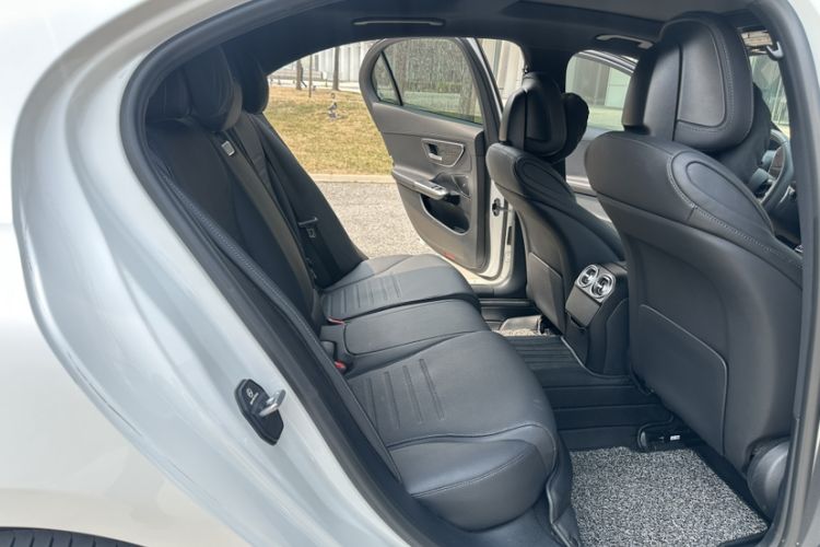 Used Mercedes-Benz C-Class 2024 Restyled C-Class 260 L Sport Edition Interior 8