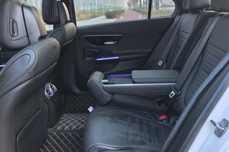 Used Mercedes-Benz C-Class 2024 Restyled C-Class 260 L Sport Edition Interior 8