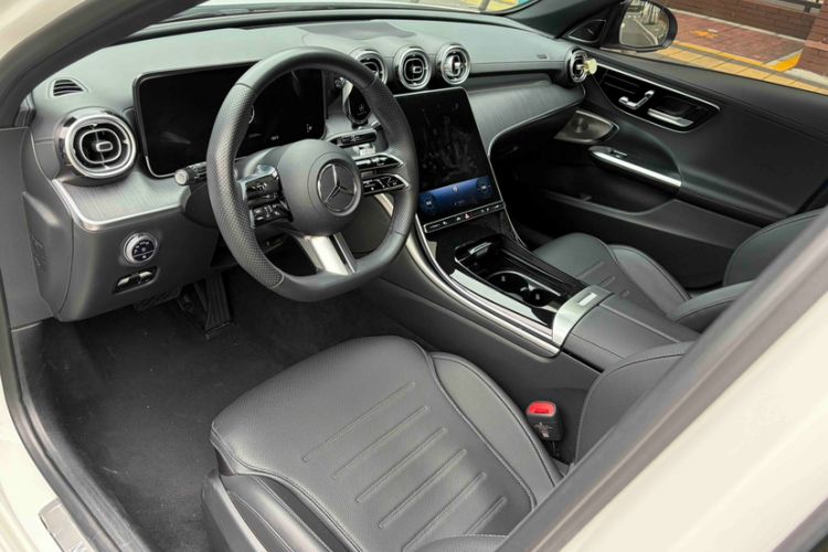Used Mercedes-Benz C-Class 2024 Facelift C 260 L Night Edition Sport Version Interior 8