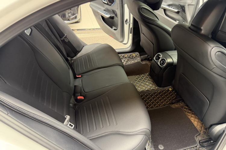 Used Mercedes-Benz C-Class 2024 Restyled C 200 L Sport Edition Interior 9