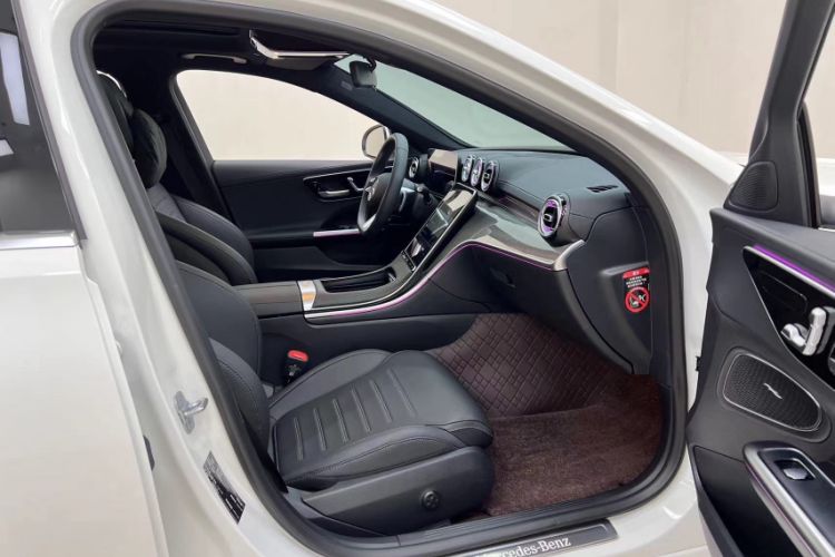 Used Mercedes-Benz C-Class 2024 Restyled C-Class 260 L Sport Edition Interior 9