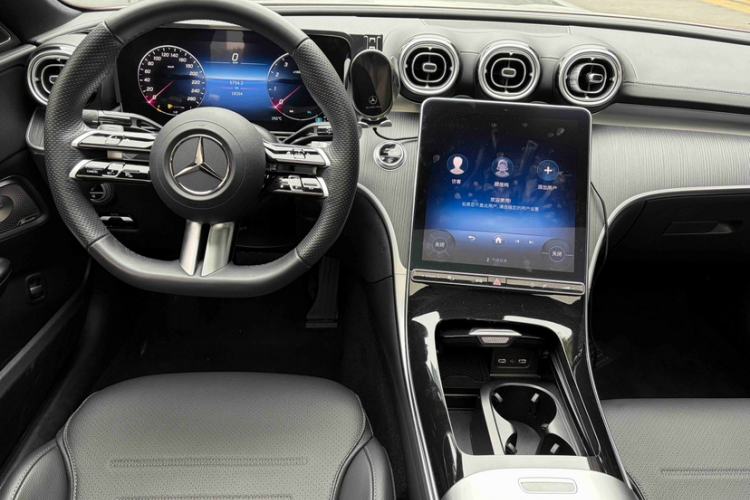 Used Mercedes-Benz C-Class 2024 Facelift C 260 L Night Edition Sport Version Interior 9