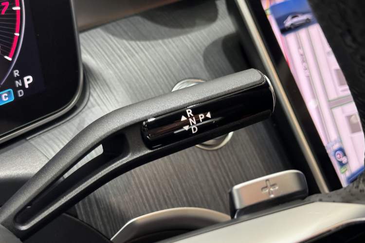 Used Mercedes-Benz C-Class 2024 C 200 L Sport Edition Interior 9