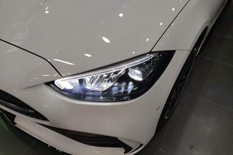Used Mercedes-Benz C-Class 2024 Facelifted C-Class 260 L Night Edition Sports Version Left Front Headlight