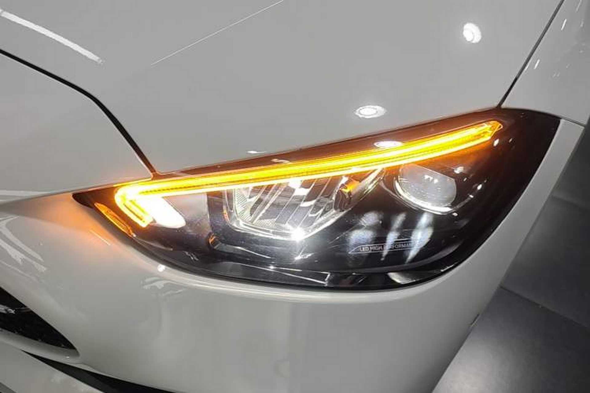 Used Mercedes-Benz C-Class 2024 Facelifted C-Class 260 L Night Edition Sports Version Left Front Headlight