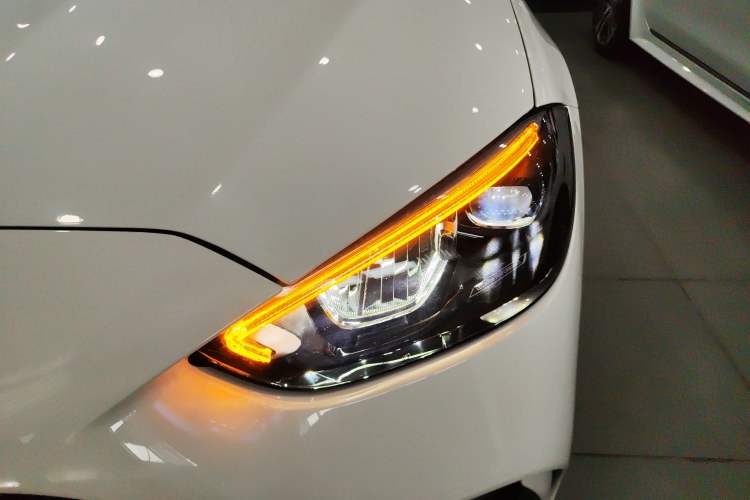 Used Mercedes-Benz C-Class 2024 Restyled C 260 L Sport Edition Left Front Headlight