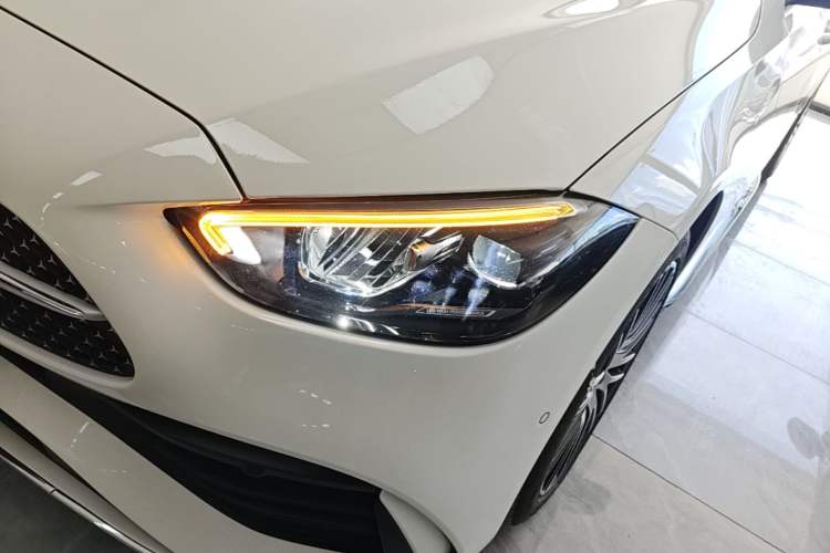 Used Mercedes-Benz C-Class 2024 Second Facelift C 260 L Sport Edition Left Front Headlight
