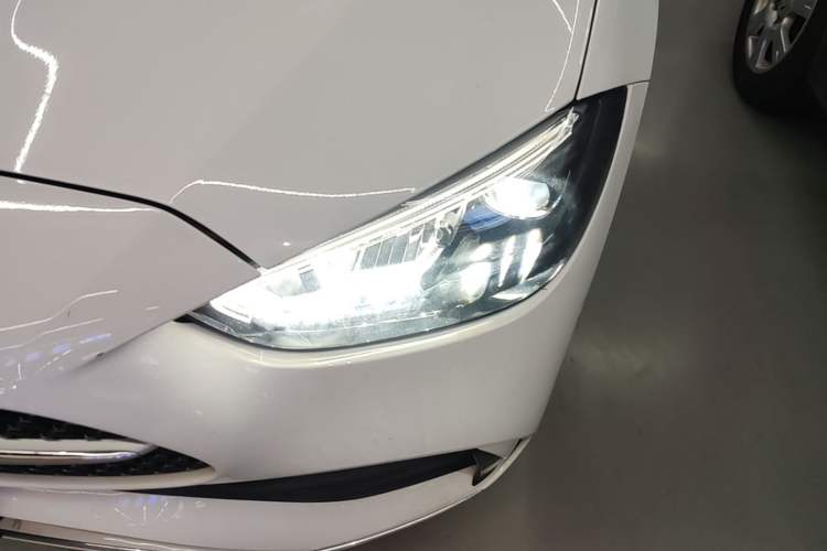 Used Mercedes-Benz C-Class 2024 Restyled C 260 L Sport Edition Left Front Headlight
