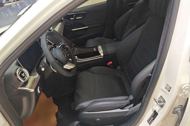 Used Mercedes-Benz C-Class 2024 Second Facelift C 260 L Sport Edition Left Front Seat