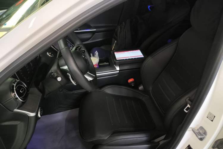 Used Mercedes-Benz C-Class 2024 Restyled C 200 L Sport Edition Left Front Seat