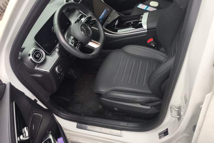 Used Mercedes-Benz C-Class 2024 C 260 L Sport Edition Left Front Seat