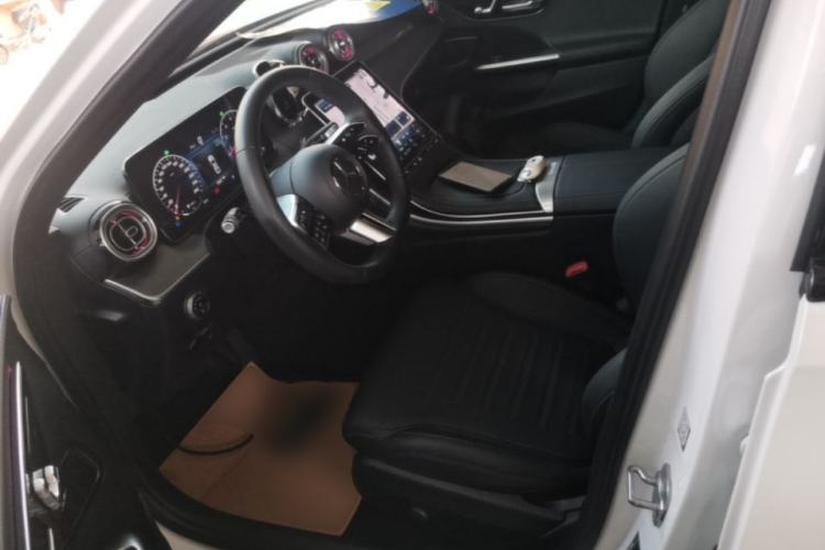 Used Mercedes-Benz C-Class 2024 C 260 L Sport Edition Left Front Seat