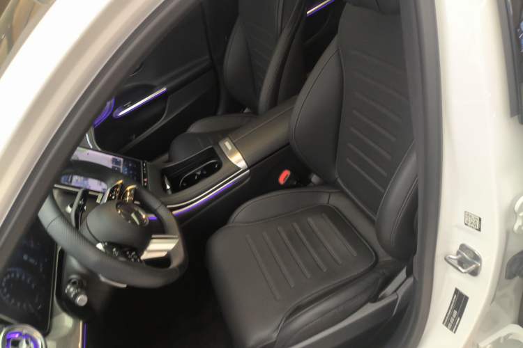 Used Mercedes-Benz C-Class 2024 C 260 L Sport Edition Left Front Seat