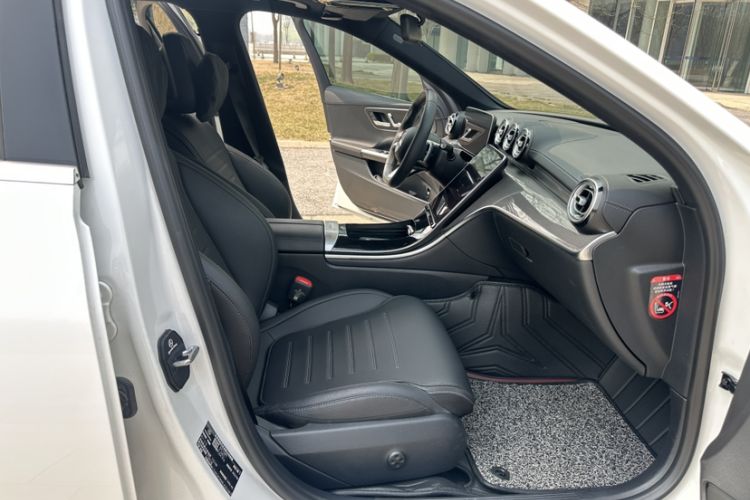 Used Mercedes-Benz C-Class 2024 Restyled C-Class 260 L Sport Edition Left Front Seat