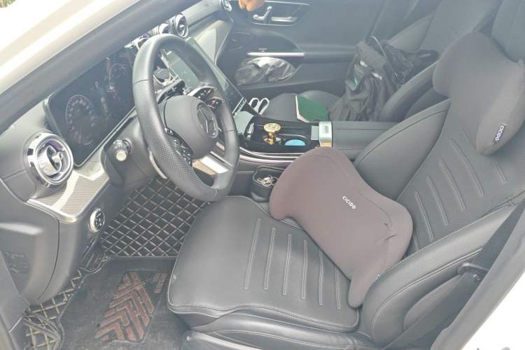 Used Mercedes-Benz C-Class 2024 Restyled C 260 L Sport Edition Left Front Seat