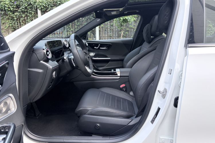 Used Mercedes-Benz C-Class 2024 Facelifted C-Class 260 L Night Edition Sports Version Left Front Seat