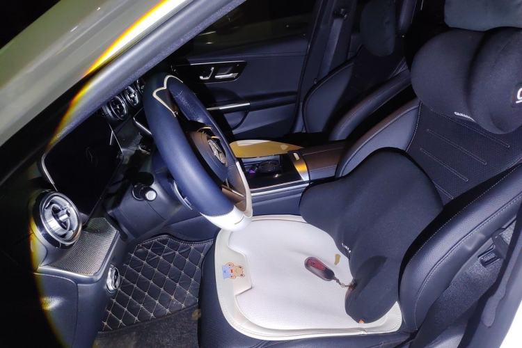 Used Mercedes-Benz C-Class 2024 Restyled C 260 L Sport Edition Left Front Seat