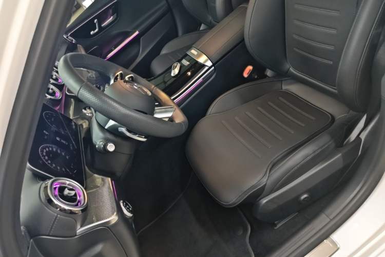 Used Mercedes-Benz C-Class 2024 Restyled C 260 L Sport Edition Left Front Seat
