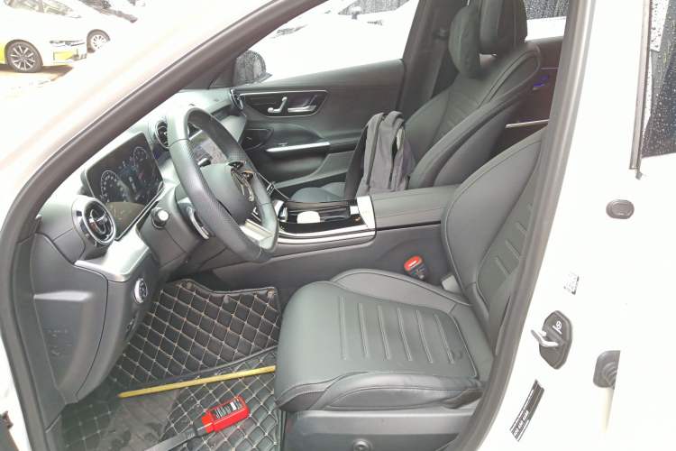Used Mercedes-Benz C-Class 2024 C 200 L Sport Edition Left Front Seat