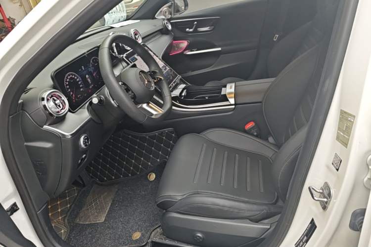 Used Mercedes-Benz C-Class 2024 C 260 L Sport Edition Left Front Seat