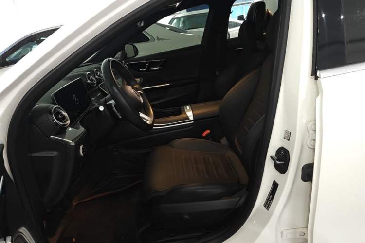 Used Mercedes-Benz C-Class 2024 Restyled C 260 L Sport Edition Left Front Seat