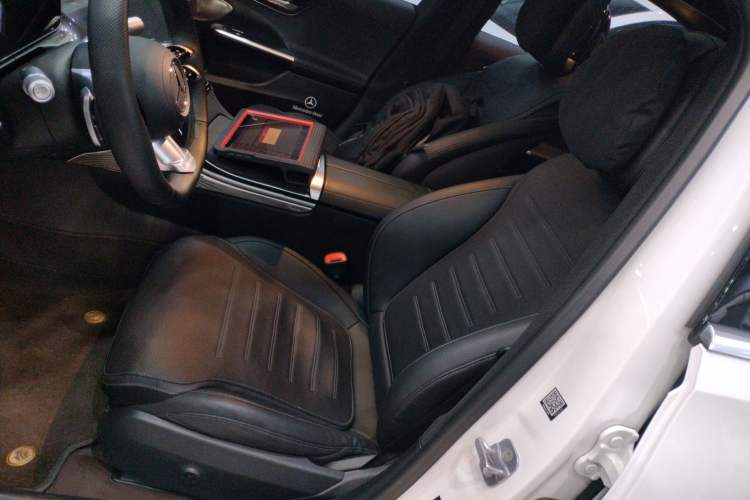 Used Mercedes-Benz C-Class 2024 Restyled C 260 L Sport Edition Left Front Seat