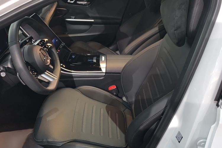 Used Mercedes-Benz C-Class 2024 Restyled C 260 L Sport Edition Left Front Seat