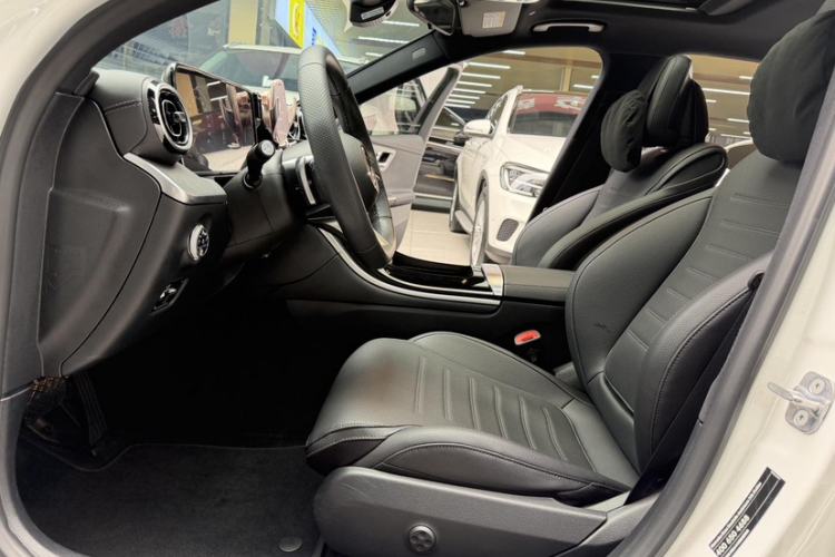 Used Mercedes-Benz C-Class 2024 Restyled C 200 L Sport Edition Left Front Seat