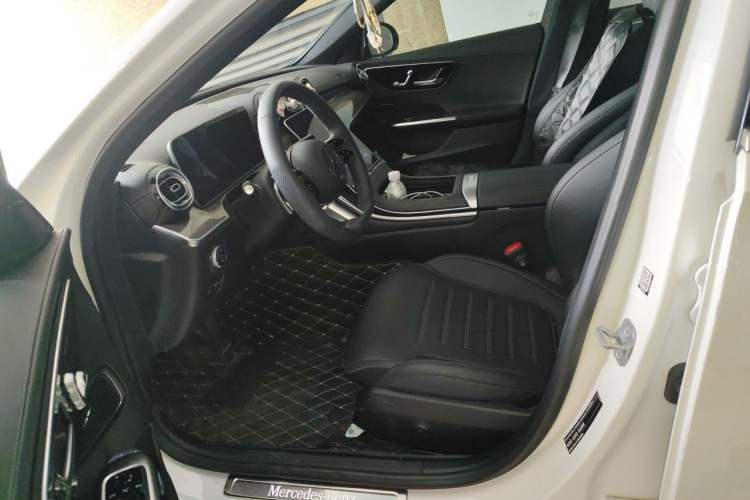 Used Mercedes-Benz C-Class 2024 C 260 L Sport Edition Left Front Seat