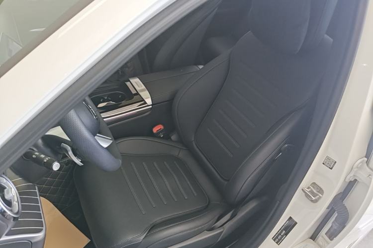 Used Mercedes-Benz C-Class 2024 Second Facelift C 260 L Sport Edition Left Front Seat