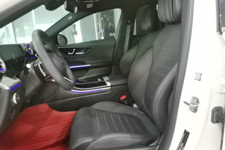 Used Mercedes-Benz C-Class 2024 Restyled C 260 L Sport Edition Left Front Seat