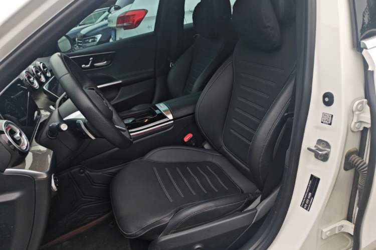 Used Mercedes-Benz C-Class 2024 Restyled C 260 L Sport Edition Left Front Seat