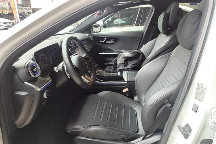 Used Mercedes-Benz C-Class 2024 Restyled C 260 L Sport Edition Left Front Seat