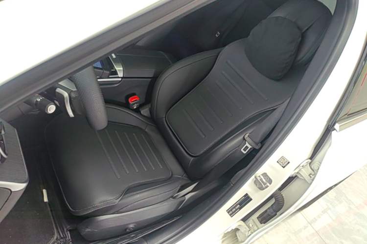 Used Mercedes-Benz C-Class 2024 Restyled C 200 L Sport Edition Left Front Seat