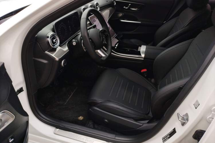 Used Mercedes-Benz C-Class 2024 Facelift C 260 L Night Edition Sport Version Left Front Seat