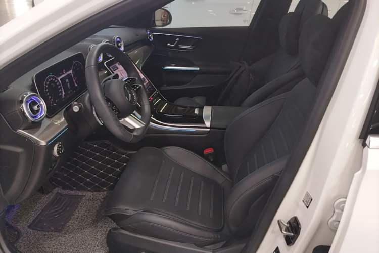 Used Mercedes-Benz C-Class 2024 Restyled C 260 L Sport Edition Left Front Seat