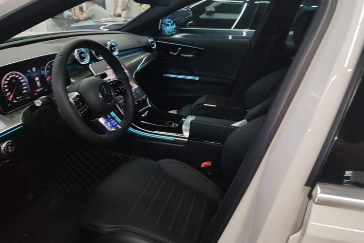 Used Mercedes-Benz C-Class 2024 Restyled C 260 L Sport Edition Left Front Seat