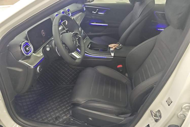 Used Mercedes-Benz C-Class 2024 Restyled C 260 L Sport Edition Left Front Seat