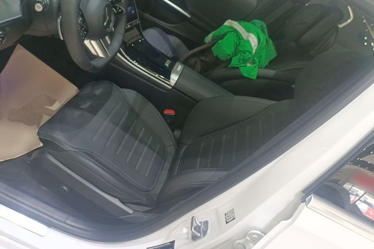 Used Mercedes-Benz C-Class 2024 C 200 L Sport Edition Left Front Seat