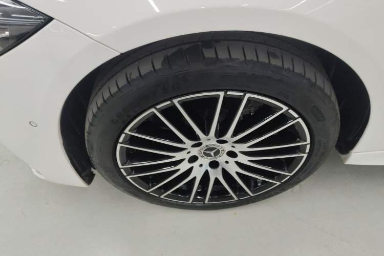 Used Mercedes-Benz C-Class 2024 Second Facelift C 260 L Sport Edition Left Front Wheel Hub