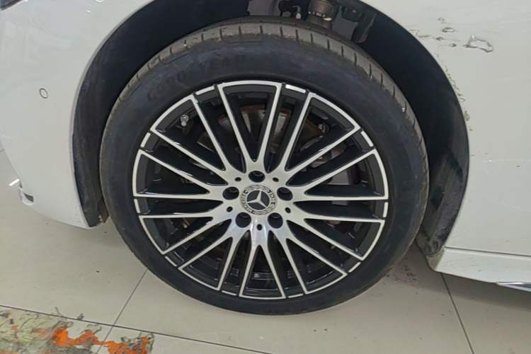 Used Mercedes-Benz C-Class 2024 Second Facelift C 260 L Sport Edition Left Front Wheel Hub