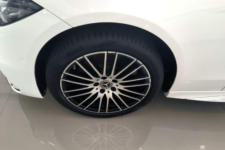Used Mercedes-Benz C-Class 2024 Restyled C-Class 260 L Sport Edition Left Front Wheel Hub